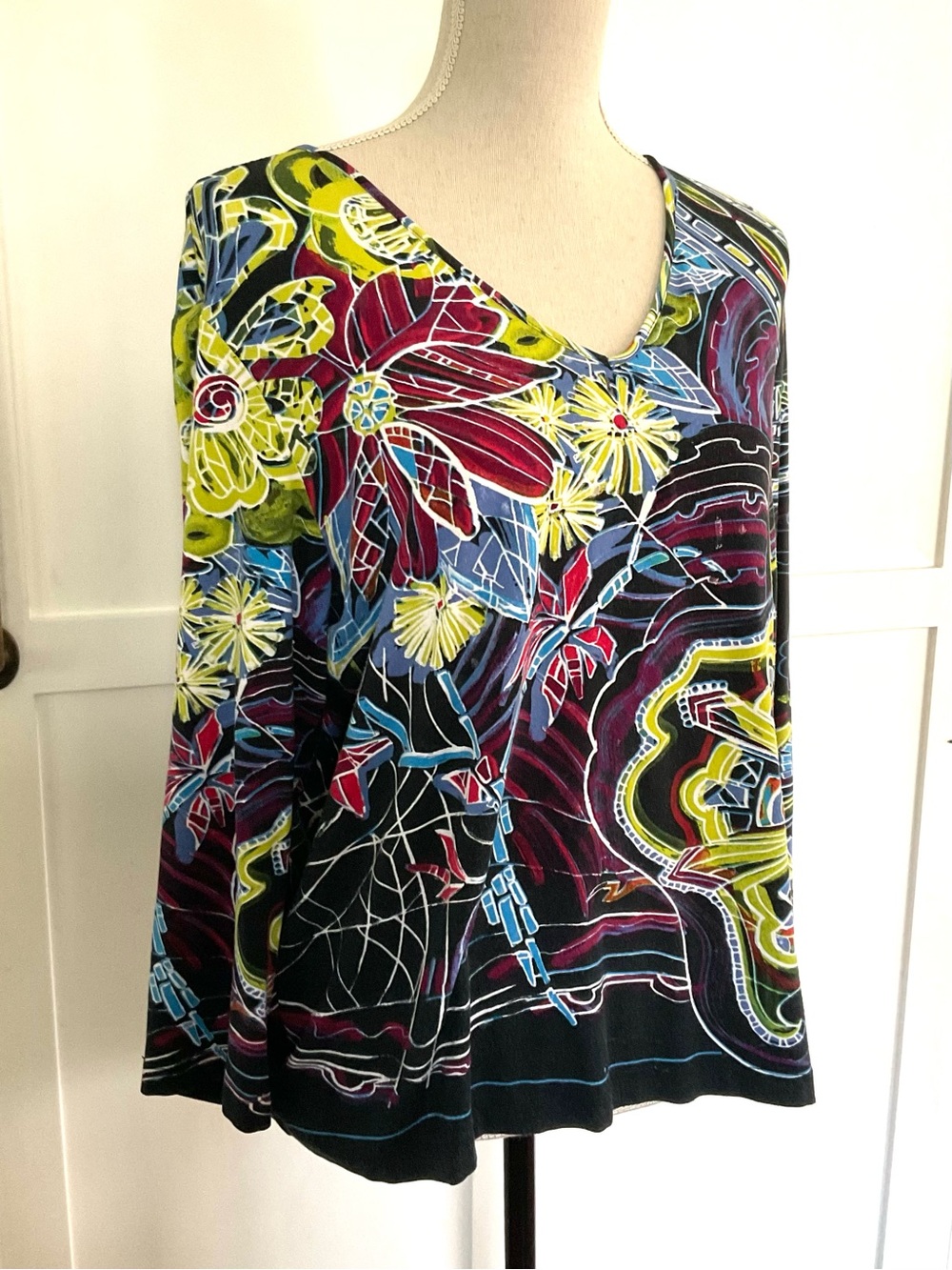 Chico's Black Multicolor Floral V-Neck Long Sleeve Top Sz 3